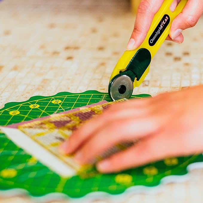 Dritz Omnigrid Rotary Cutter, 28 mm