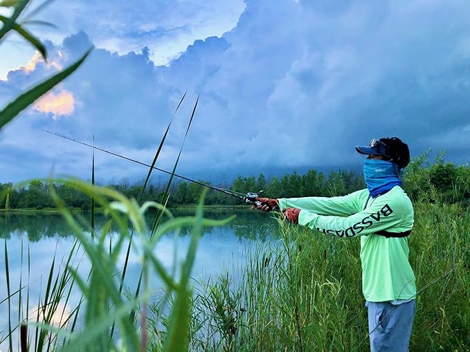 BASSDASH Fishing T Shirts for Men UV Sun Protection UPF 50+ Long Sleeve Tee T-Shirt