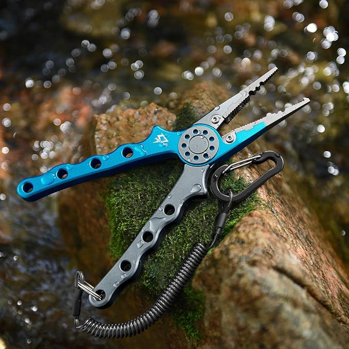 Piscifun Fishing Pliers, Saltwater Fishing Pliers with Split Ring, Fish Hook Remover, Corrosion Resistance Fly Fishing Pliers with Braid Cutters, Sheath and Lanyard, Fishing Gear Gifts for Men