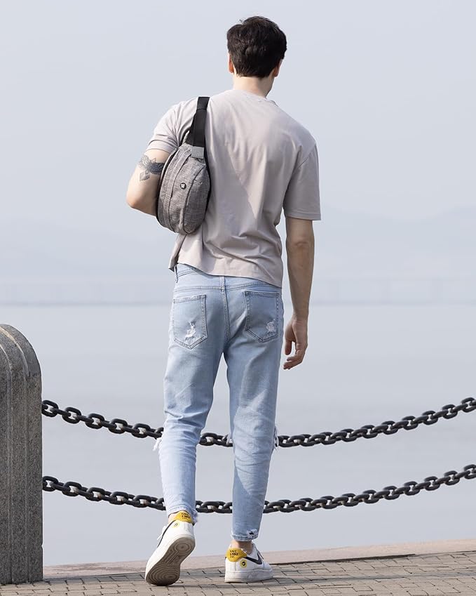 WATERFLY Running Belt Fanny Pack: Runner Marathon Jogging Waist Pack Sport Workout Exercise Fitness Phone Holder Belt for Men Women Jogger Slim Waistband Black