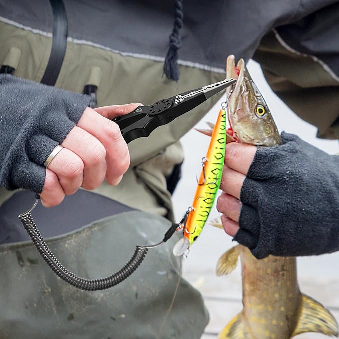 Piscifun Fishing Pliers, Saltwater Fishing Pliers with Split Ring, Fish Hook Remover, Corrosion Resistance Fly Fishing Pliers with Braid Cutters, Sheath and Lanyard, Fishing Gear Gifts for Men