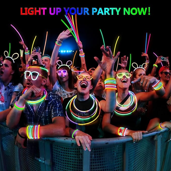 BUDI 467Pcs Glow Sticks Christmas Party Favors New Year Eve Party Supplies for Kids Adult Glow in the Dark 4th of July Accessories Neon Decors Glowsticks Bulk 8 Colors 8" with Connectors for Parties