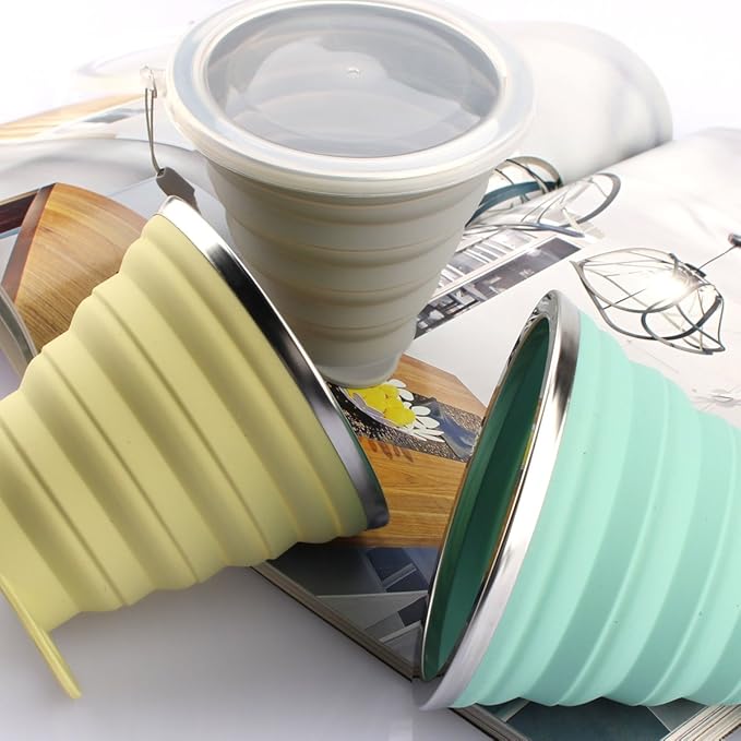 ME.FAN Silicone Collapsible Travel Cup - Silicone Folding Camping Cup with Lids - Expandable Drinking Cup Set - Portable, Graduated [9.22oz]