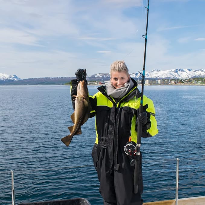 UCEC Circle Hooks Fishing Hooks 2X Strong Offset Circle Hooks Saltwater Black High Carbon Steel Octopus Catfish Fishing Hooks Fishing Gear Tackle 150pcs/ 240pcs - Size:#1 1/0 2/0 3/0 4/0 5/0 6/0 8/0