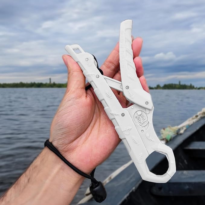 SNAIL TRAIL 7.5''/9'' Floating Fish Gripper, Fishing Grabber, Catfish Mouth Pliers, Caught Bass Holder, Digital Scale Hook Clamp, Saltwater Lip Grip Tool with Lanyard, Gifts for Men
