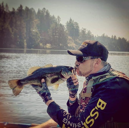 BASSDASH Fishing T Shirts for Men UV Sun Protection UPF 50+ Long Sleeve Tee T-Shirt