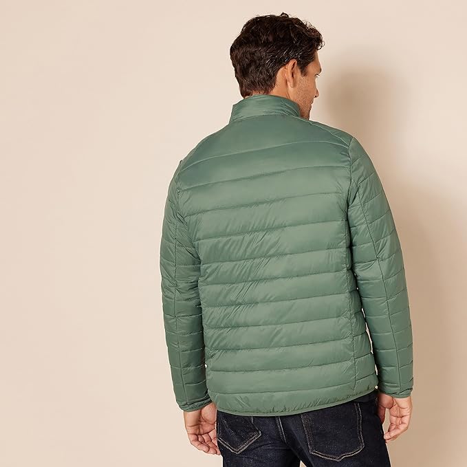 Amazon Essentials Men's Packable Lightweight Water-Resistant Puffer Jacket (Available in Big & Tall)
