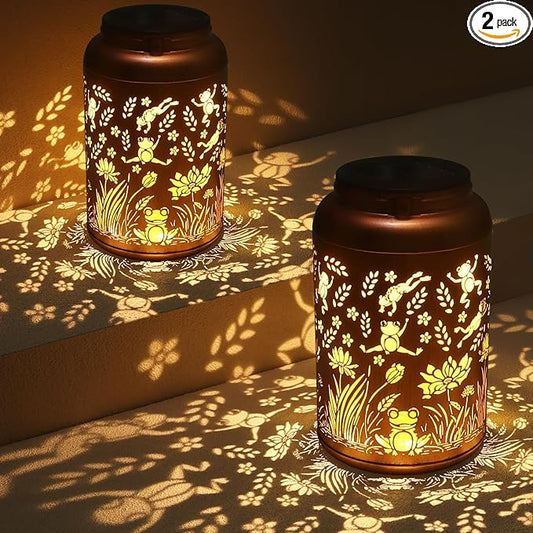 2 Pack Solar Lanterns Outdoor Waterproof, Frog Garden Decor Gifts for Women Mom Grandma Hanging Solar Lights Metal Solar Decoration Outside for Yard, Patio, Lawn, Pathway